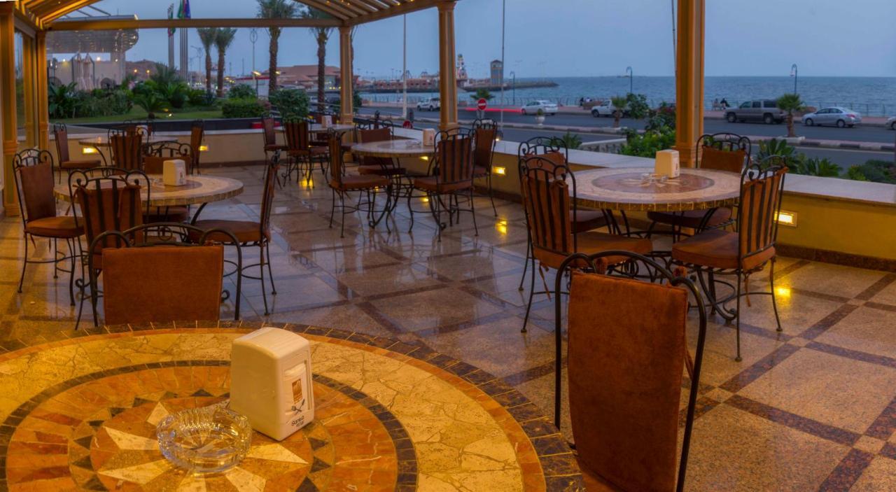 Al Borg Al Watheer Hotel Jizan Bagian luar foto